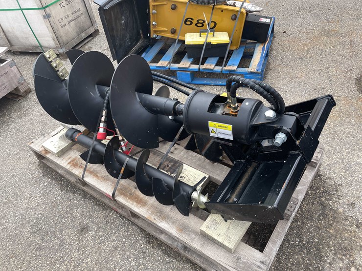 #7051-•-unused-starvox-mini-skid-steer-post-hole-auger-(o10)-image-8