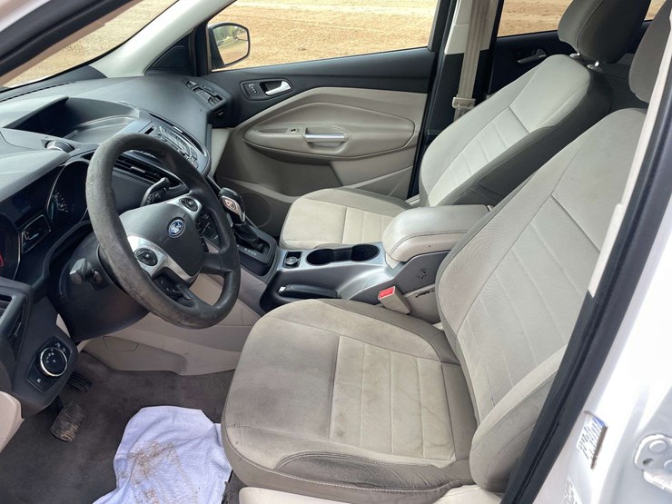 2014-ford-escape-image-10