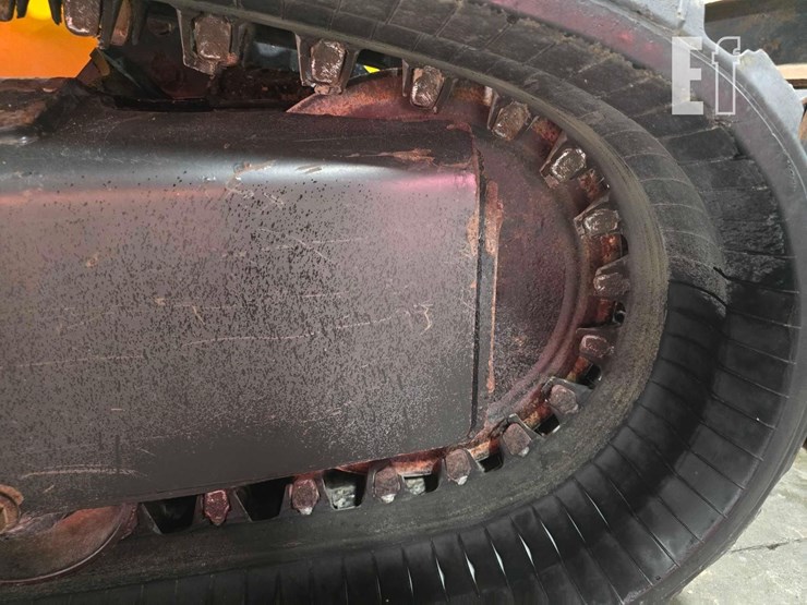 2021-jcb-3ts-8t-image-26