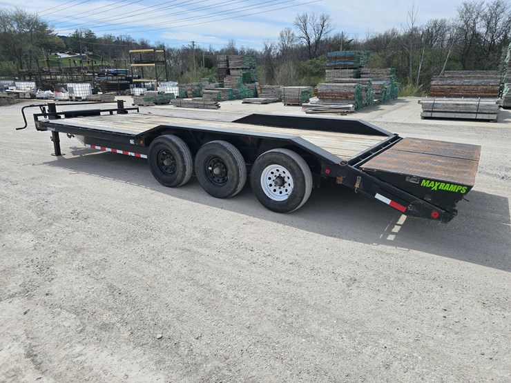 #22627-•-2022-load-trail-equipment-trailer-image-4