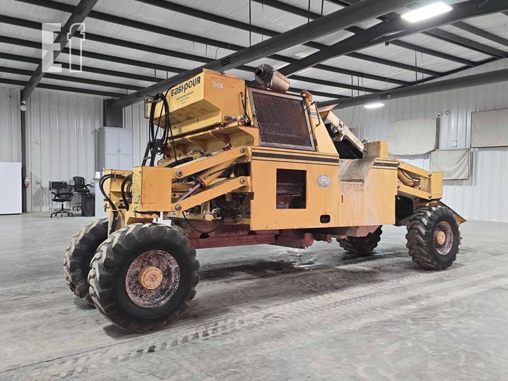 easi-pour compact curb-&-gutter-paver-image-3