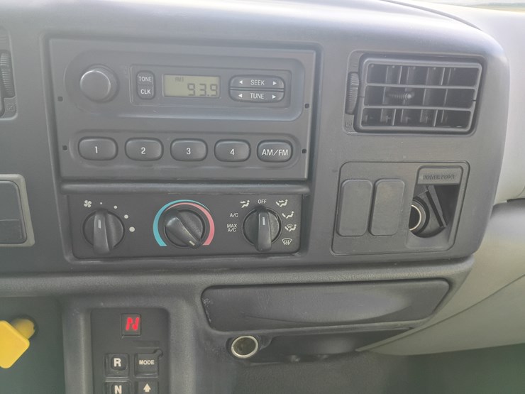 2005-ford-f750-image-51