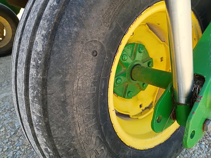 2013-john-deere-630-image-35