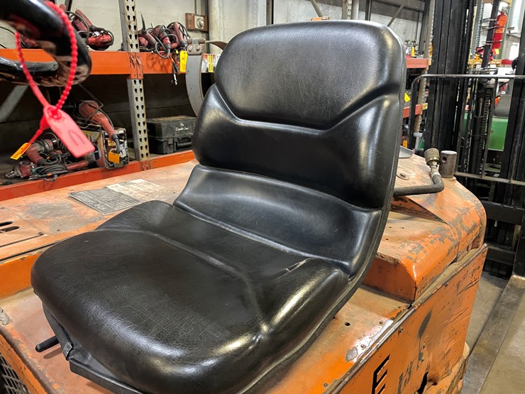 #1466-•-yale-5000-lb-lift-capacity-forklift-(pr4)-image-16