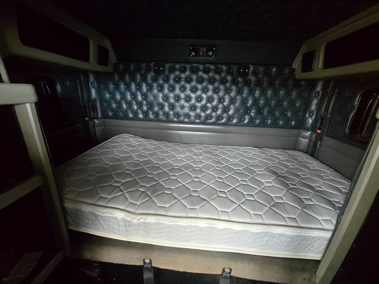 1999-kenworth-w900-image-77