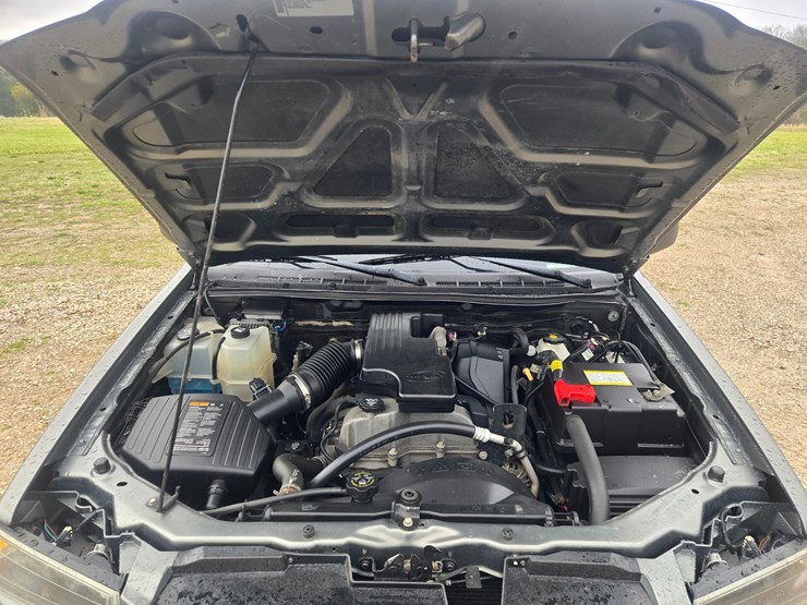 2011-chevrolet-colorado-image-22