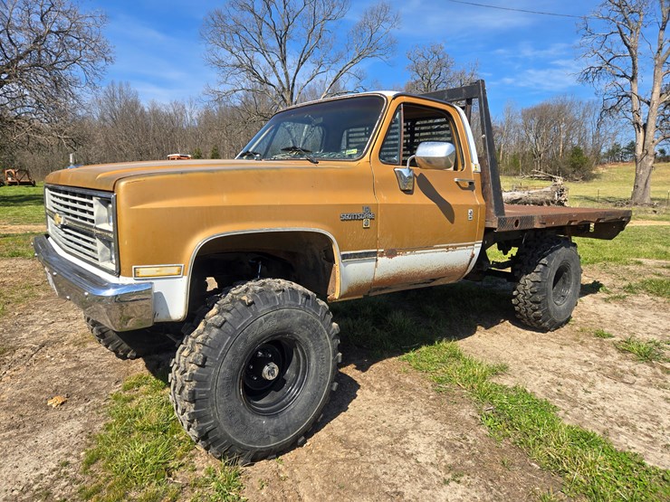 1984-chevrolet-k10-image-3