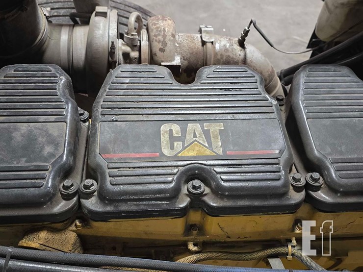 2002-peterbilt-378-image-26