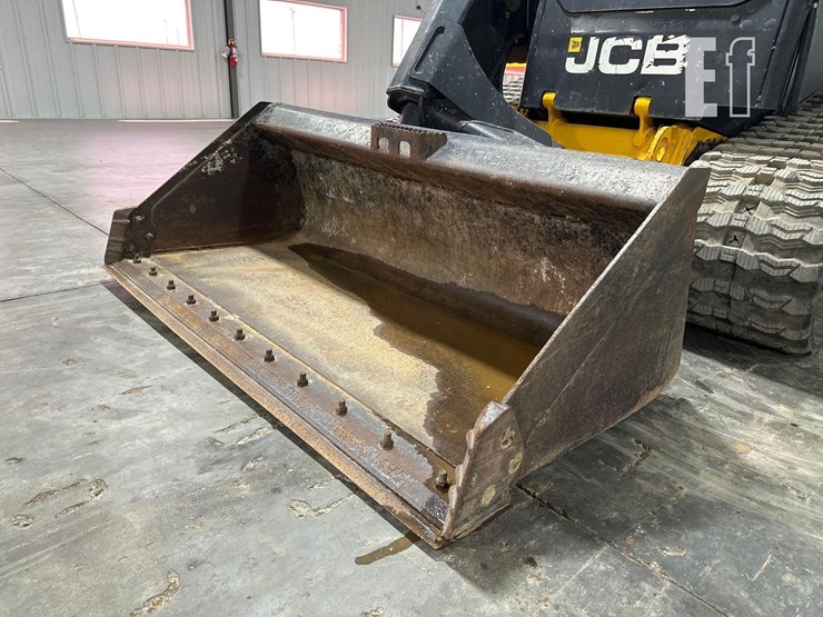 2021-jcb-3ts-8t-image-9