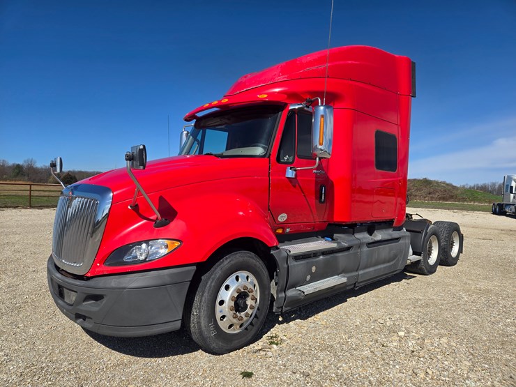 2014-international-prostar-image-4