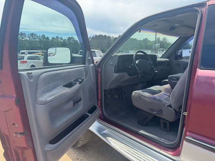 1996-dodge-ram-2500-image-9