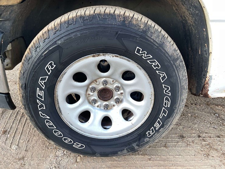 2005-chevrolet-silverado-1500-image-16