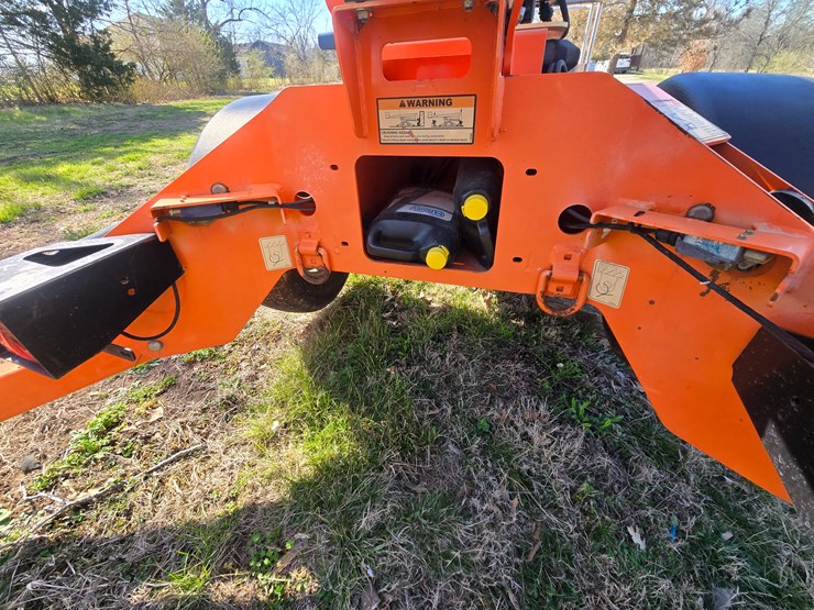 jlg-t350-image-43