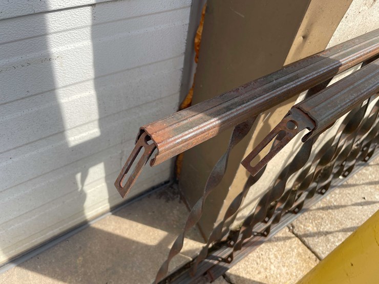 #7019-•-(5)-porch-hand-railings-(o3)-image-12