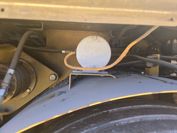 2006-caterpillar-ap-1000d-image-60