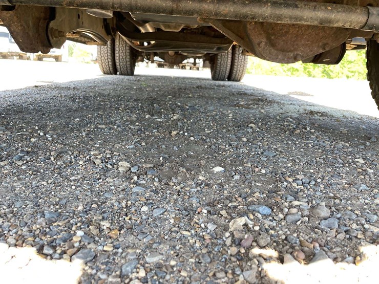 2015-ford-f350-image-25