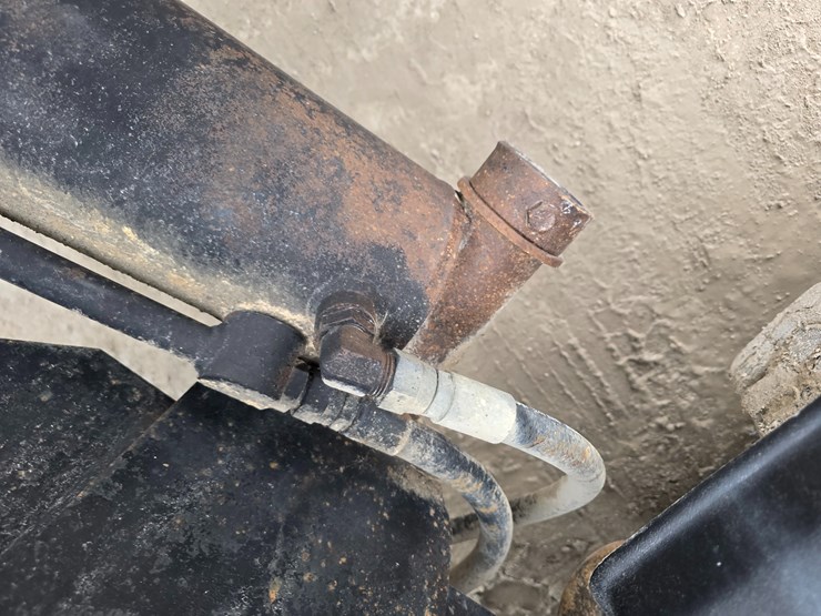 #22590-•-2007-mack-cv713-granite-roll-off-truck-image-80