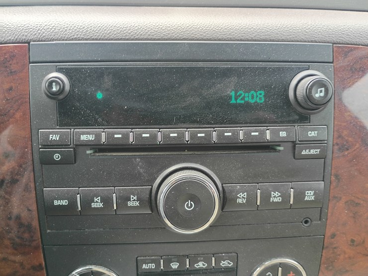 2013-chevrolet-2500-image-42