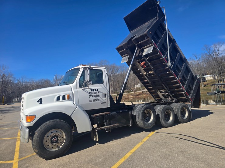 2001-sterling-l9500-image-23