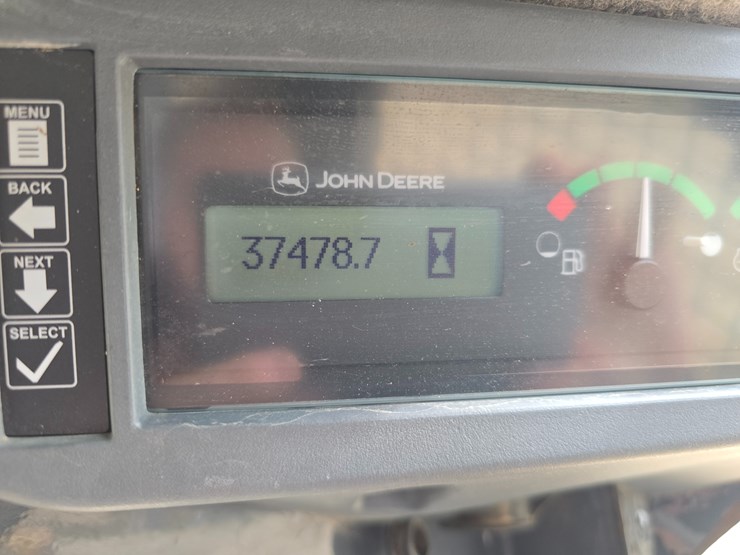 2013-deere-329d-image-40