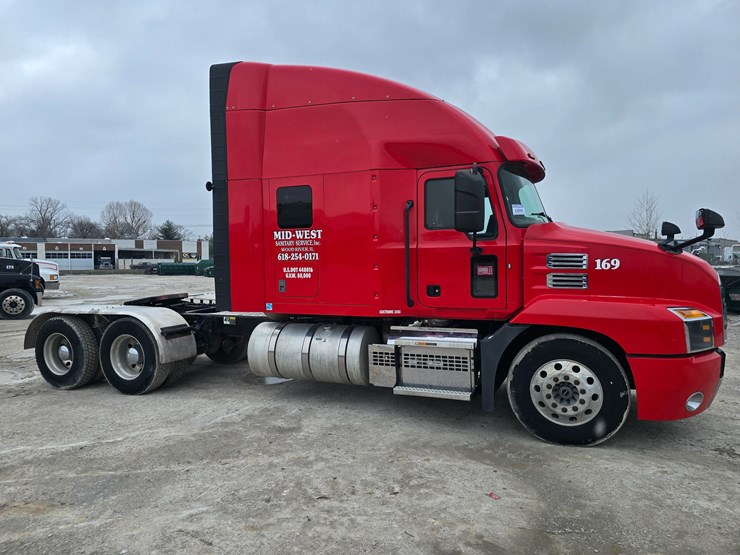 #22592-•-2019-mack-anthem-sleeper-truck-image-12