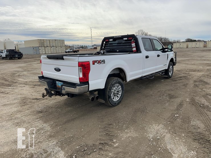 2019-ford-f350-image-4