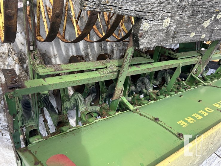 john-deere-2550-image-10