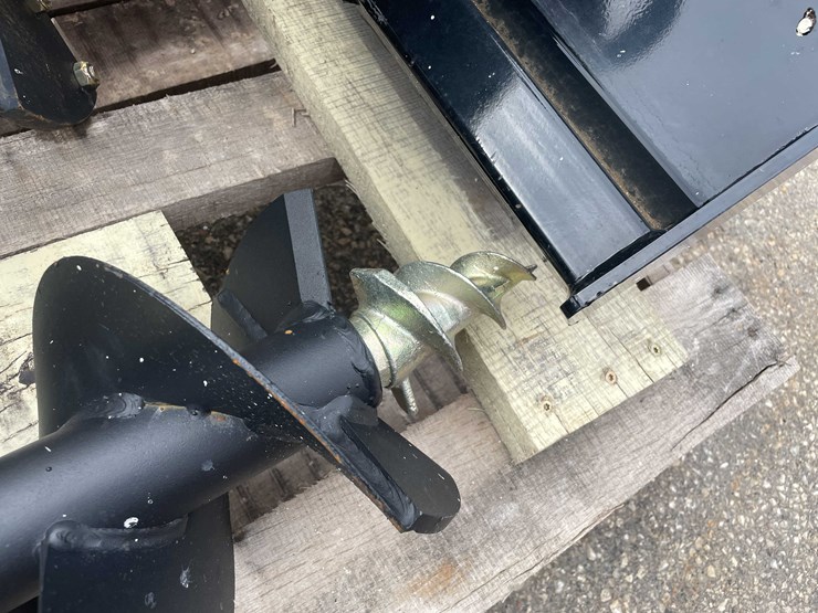 #7051-•-unused-starvox-mini-skid-steer-post-hole-auger-(o10)-image-10