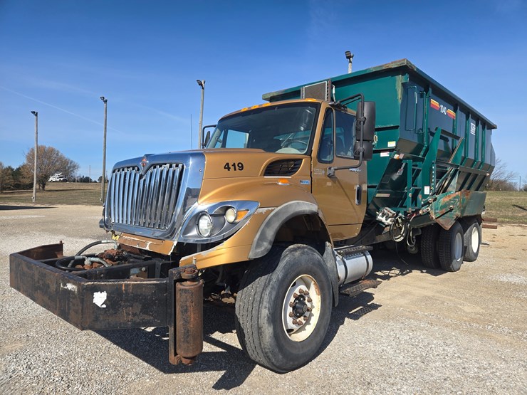 2013-international-workstar-7400-image-2