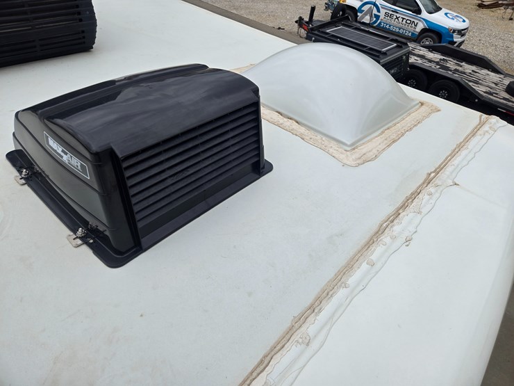 2020-ford-f550-image-138