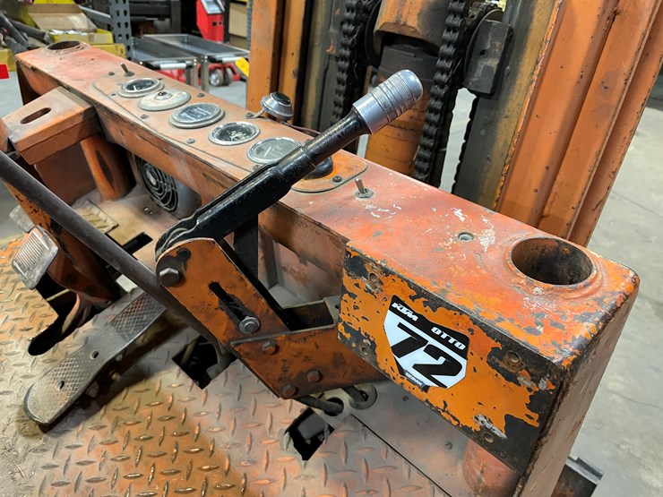 #1466-•-yale-5000-lb-lift-capacity-forklift-(pr4)-image-23