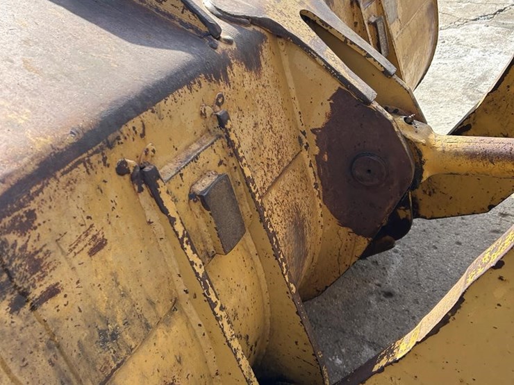 2000-caterpillar-938g-image-39