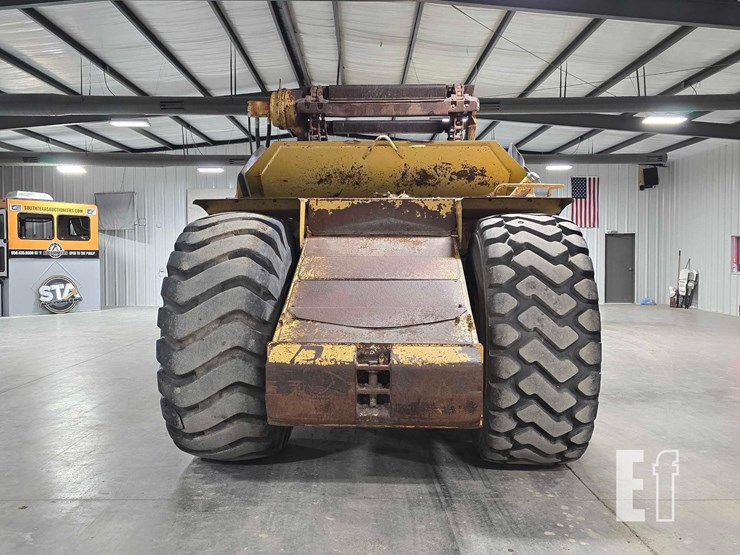 2006-caterpillar-615c-image-8