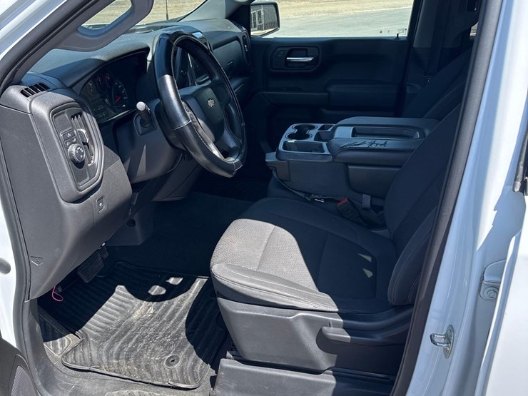 2020-chevrolet-silverado-1500-image-13