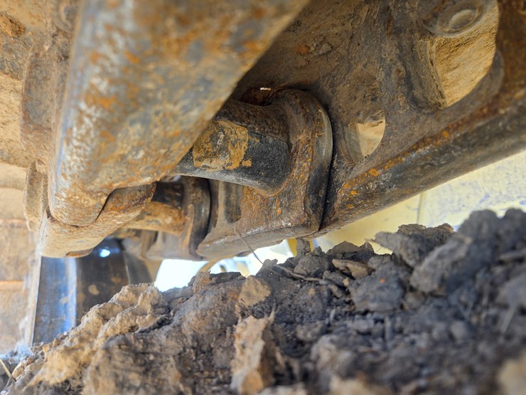 2005-caterpillar-953c-image-83