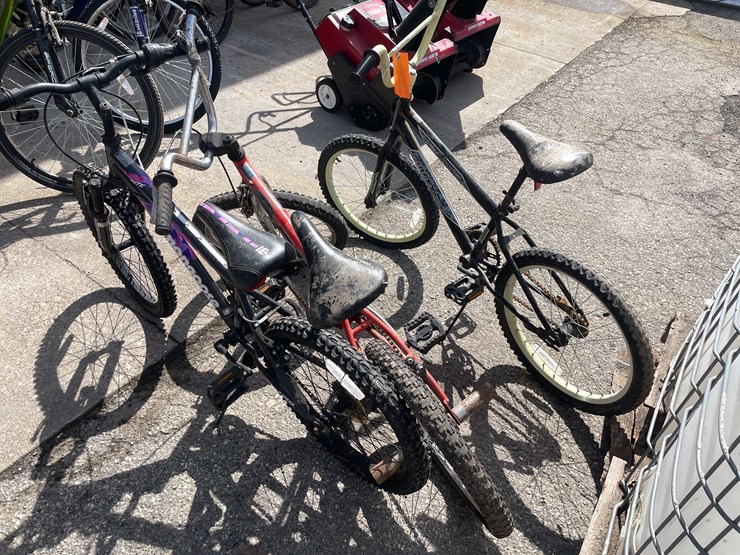 #7076-•-(3)-kid-bikes-(o3)-image-3