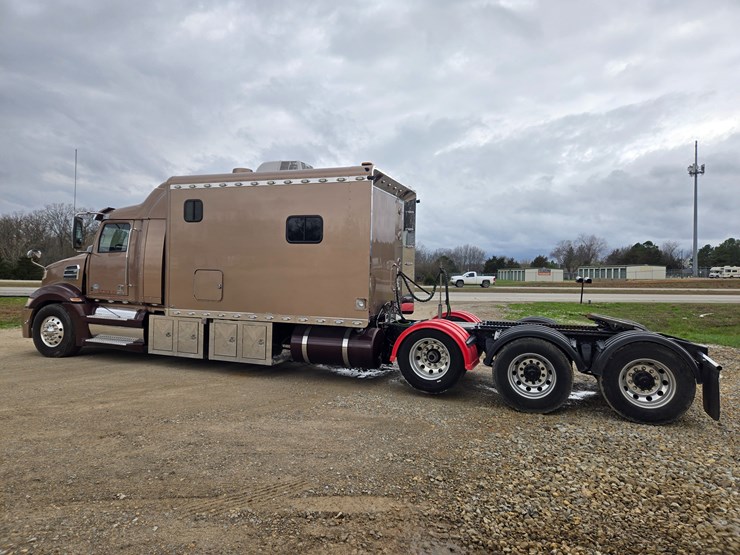 2017-western-star-5700xe-image-13