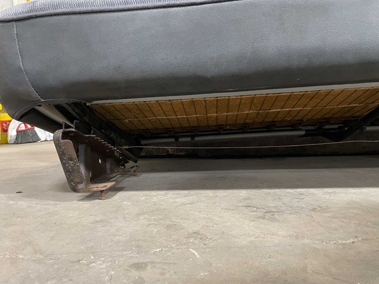 #2486-•-bench-seat-(f)-image-8