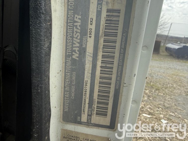 2002-international-4900-image-3