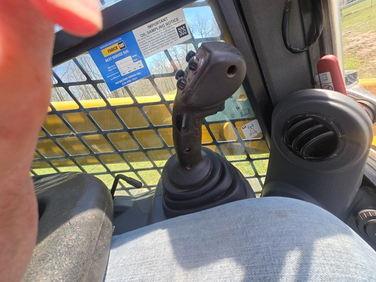 2018-caterpillar-299d2-image-44