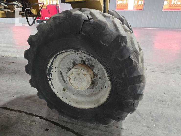 easi-pour compact curb-&-gutter-paver-image-25