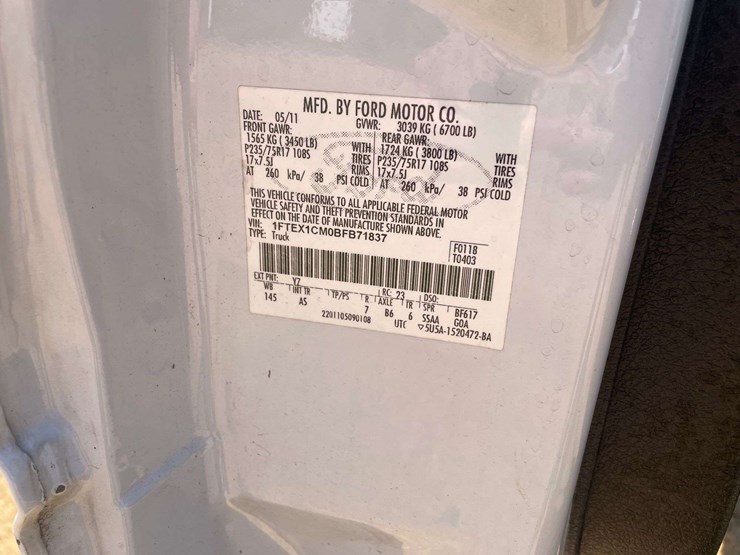 2011-ford-f150-image-27