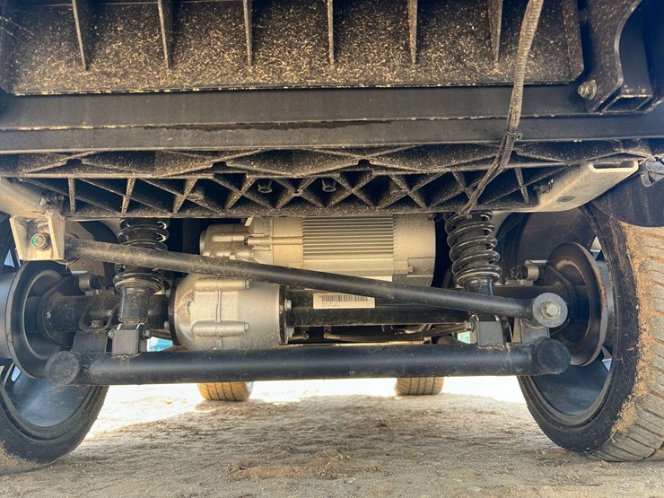 2023-bintelli-48-volt-electric-4-seater-golf-cart-w/-on-board-charger-(3.1-miles-showing)-image-28