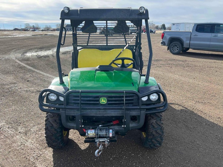 2015-john-deere-gator-image-2