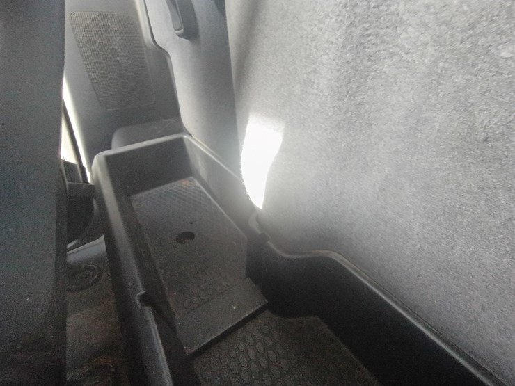 2012-dodge-1500-image-59