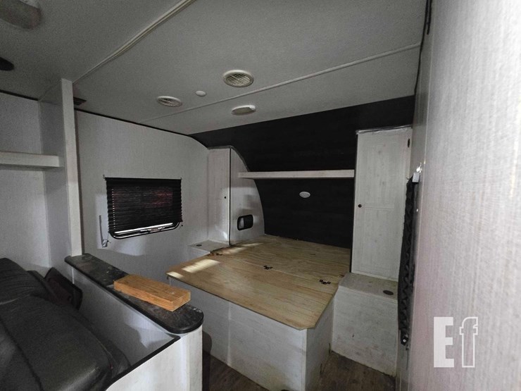 2022-heartland-trail-runner-25jm-image-9