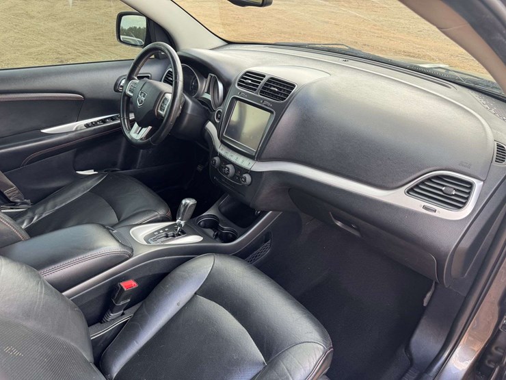 2015-dodge-journey-r/t-image-13