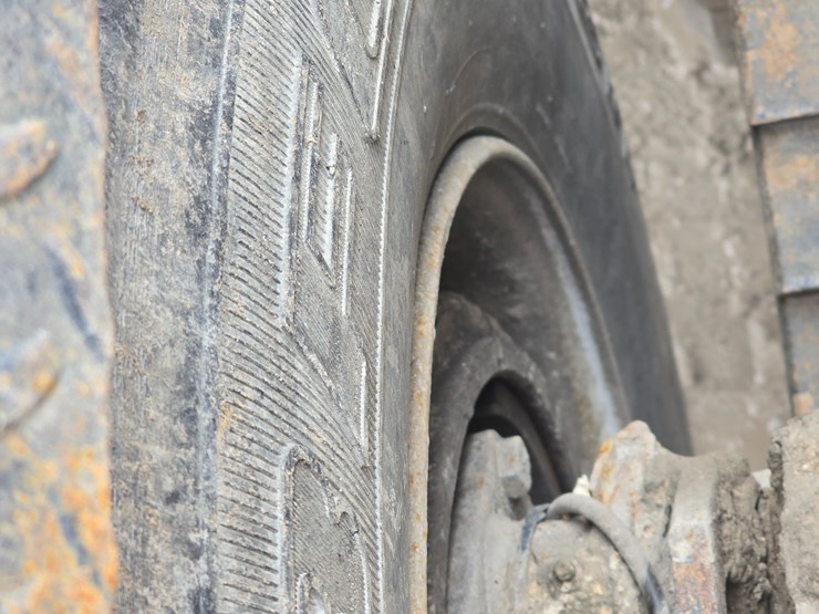 #22591-•-2007-mack-cv713-granite-roll-off-truck-image-93