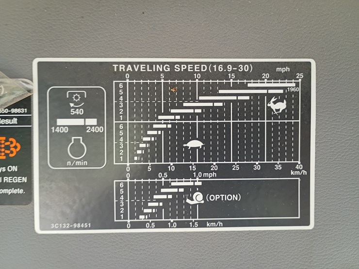 2019-kubota-m7060-image-44