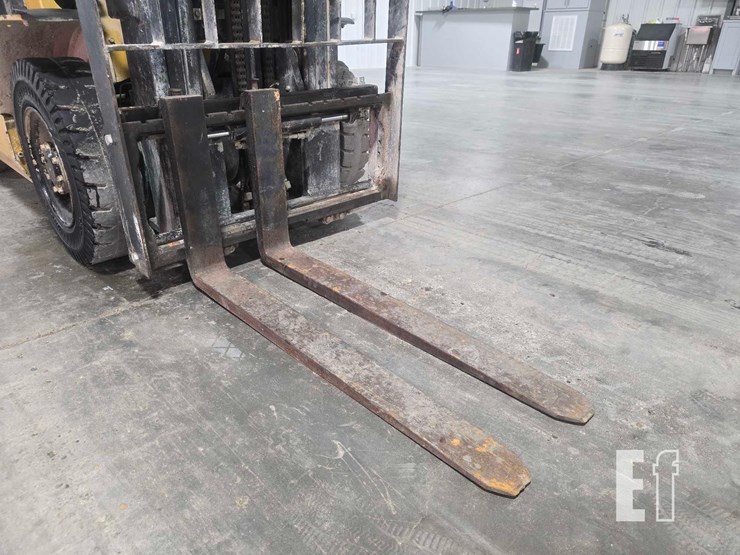 2019-caterpillar-gp25n-image-10